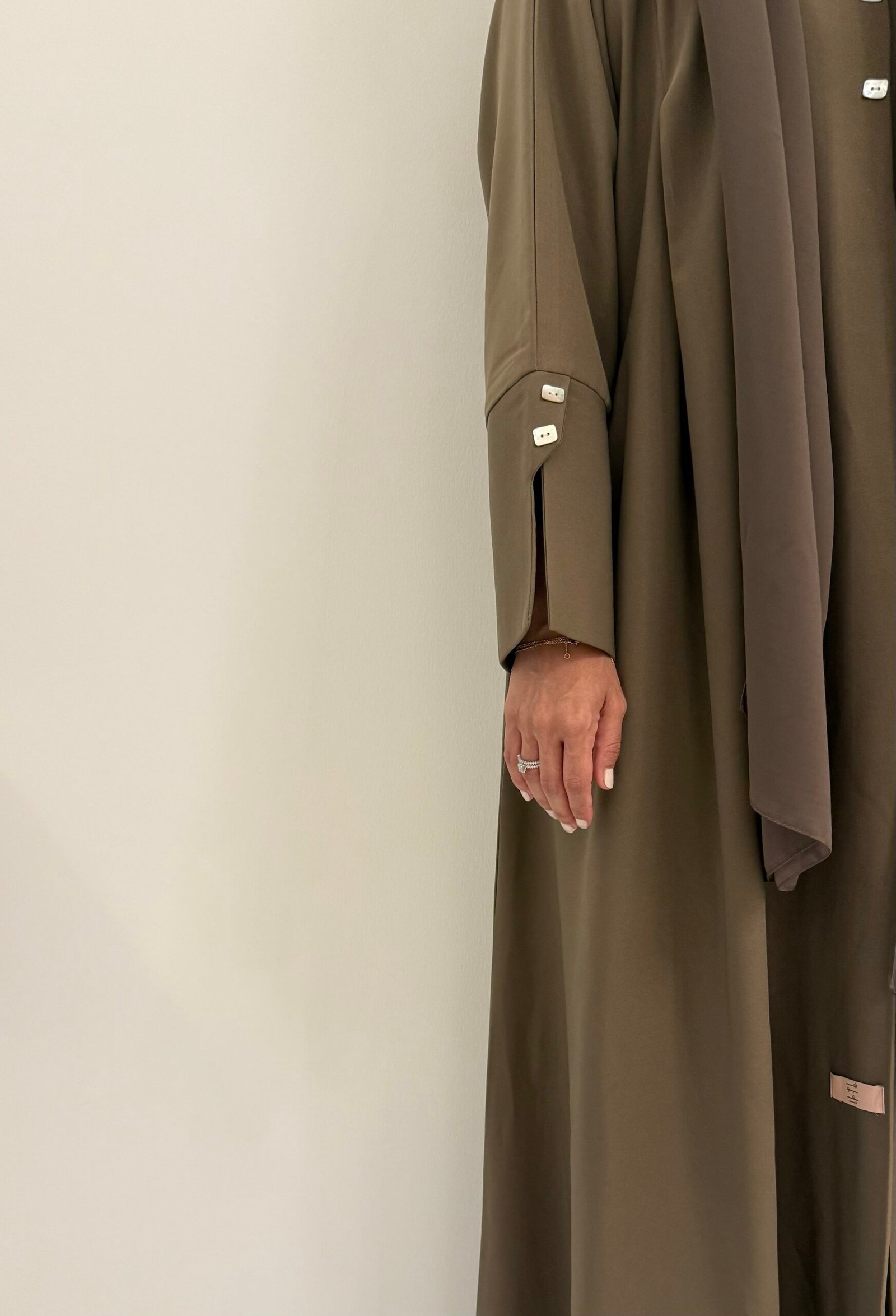 img_0204-1-scaled-1.jpeg Sandy - الصورة 1