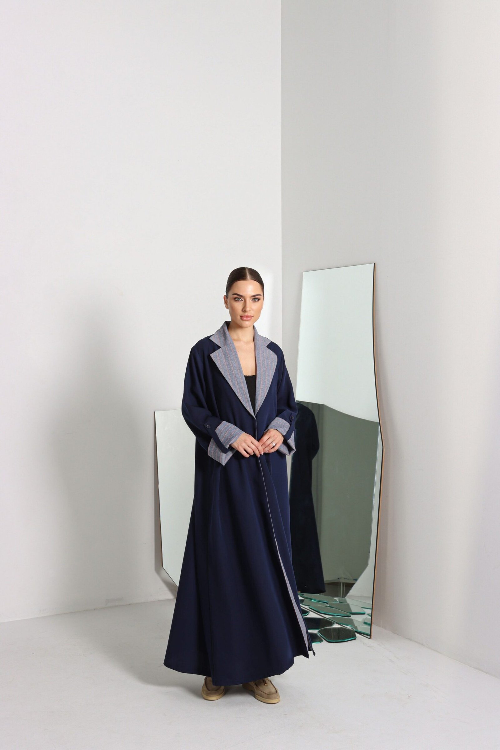 img_7547-scaled-1.jpeg Blue linen - الصورة 1