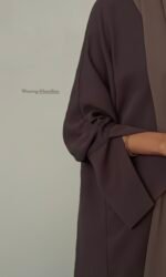 Maitha's abaya - Image 5